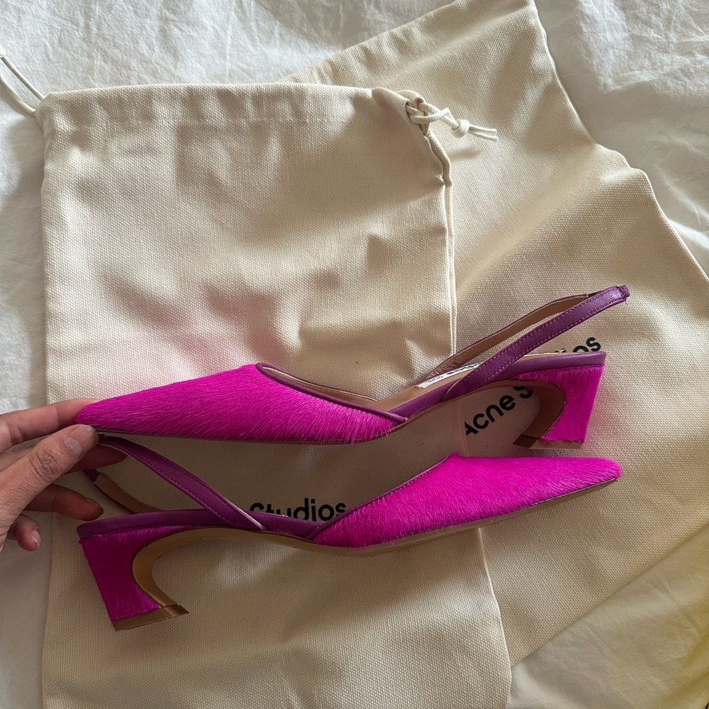 Acne Studios Fuchsia Slingback Heels. - Picture 4 of 9